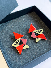 画像をギャラリービューアに読み込む, 【漆ing/三角・赤に金】Paper Jewelry × 漆 ピアス